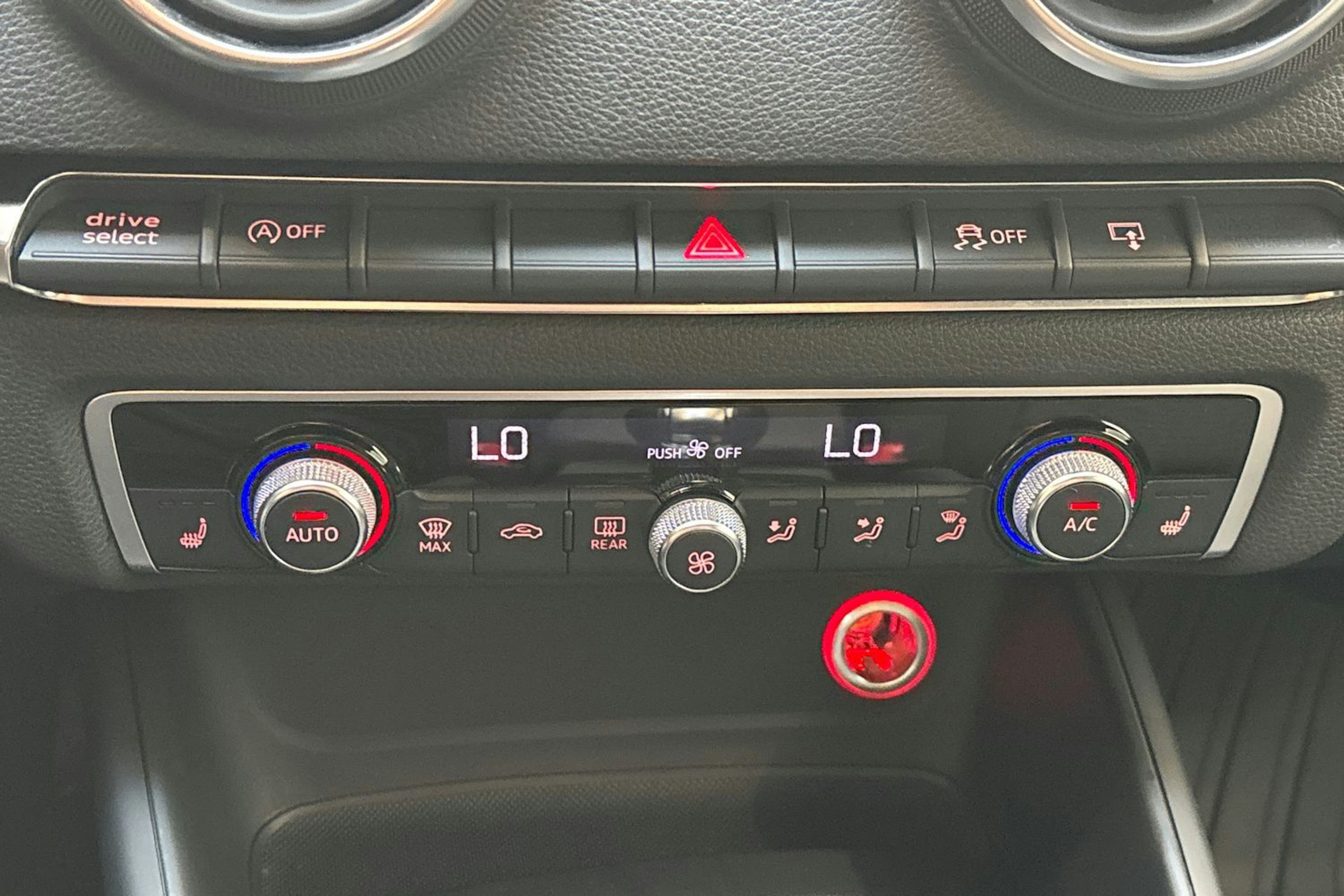 hopea Audi A3 2015 kuva 24.