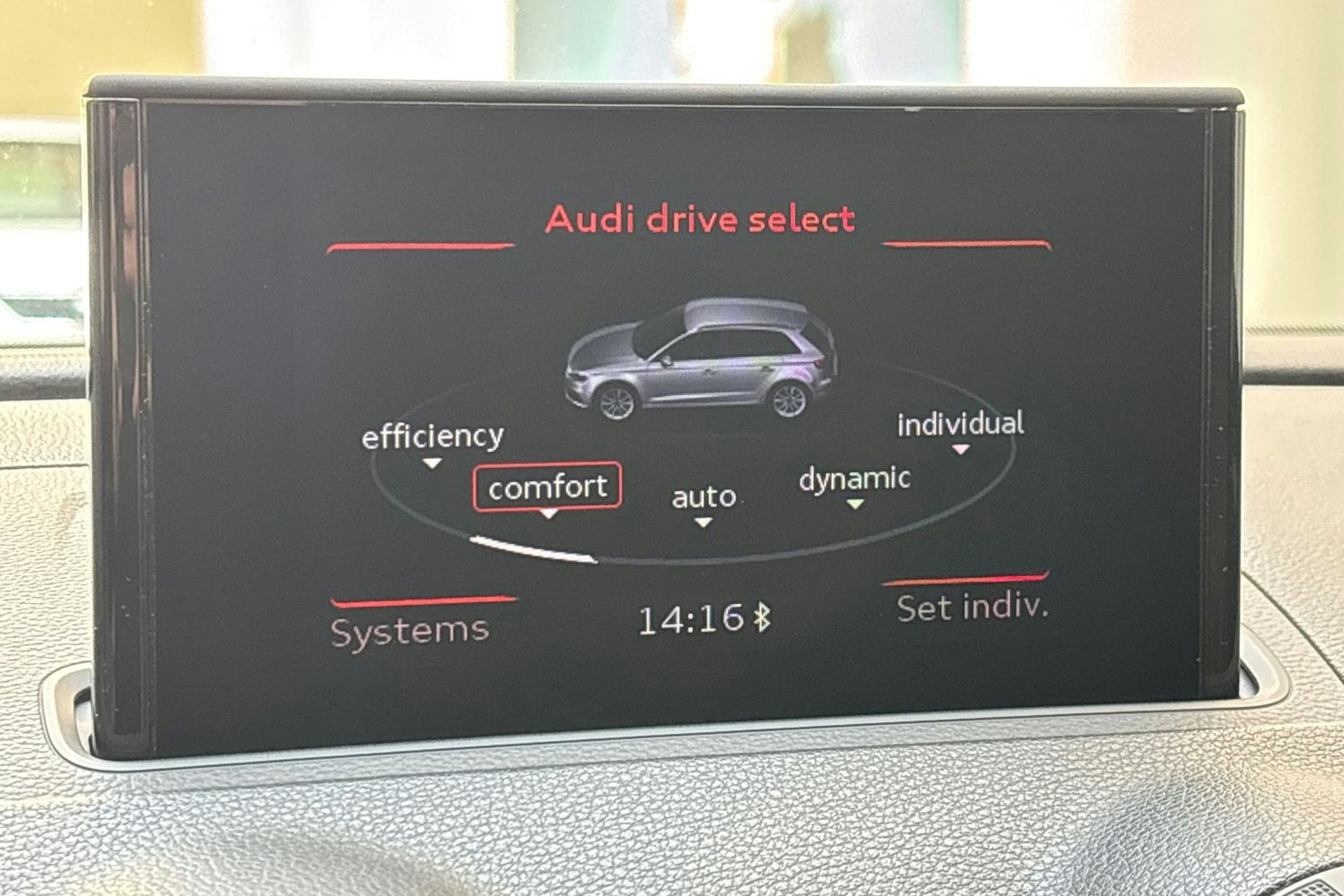 hopea Audi A3 2015 kuva 25.
