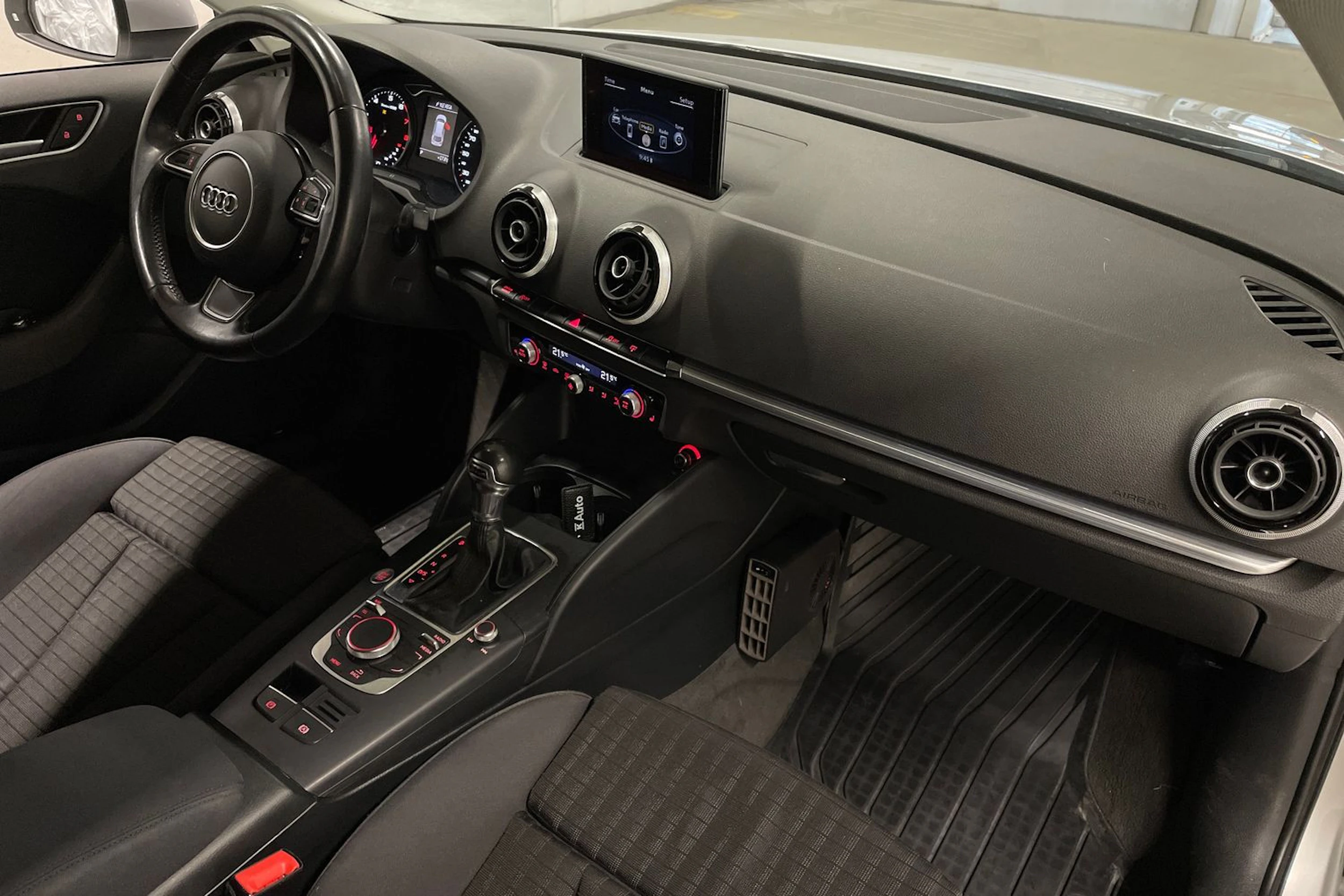 hopea Audi A3 2014 kuva 24.