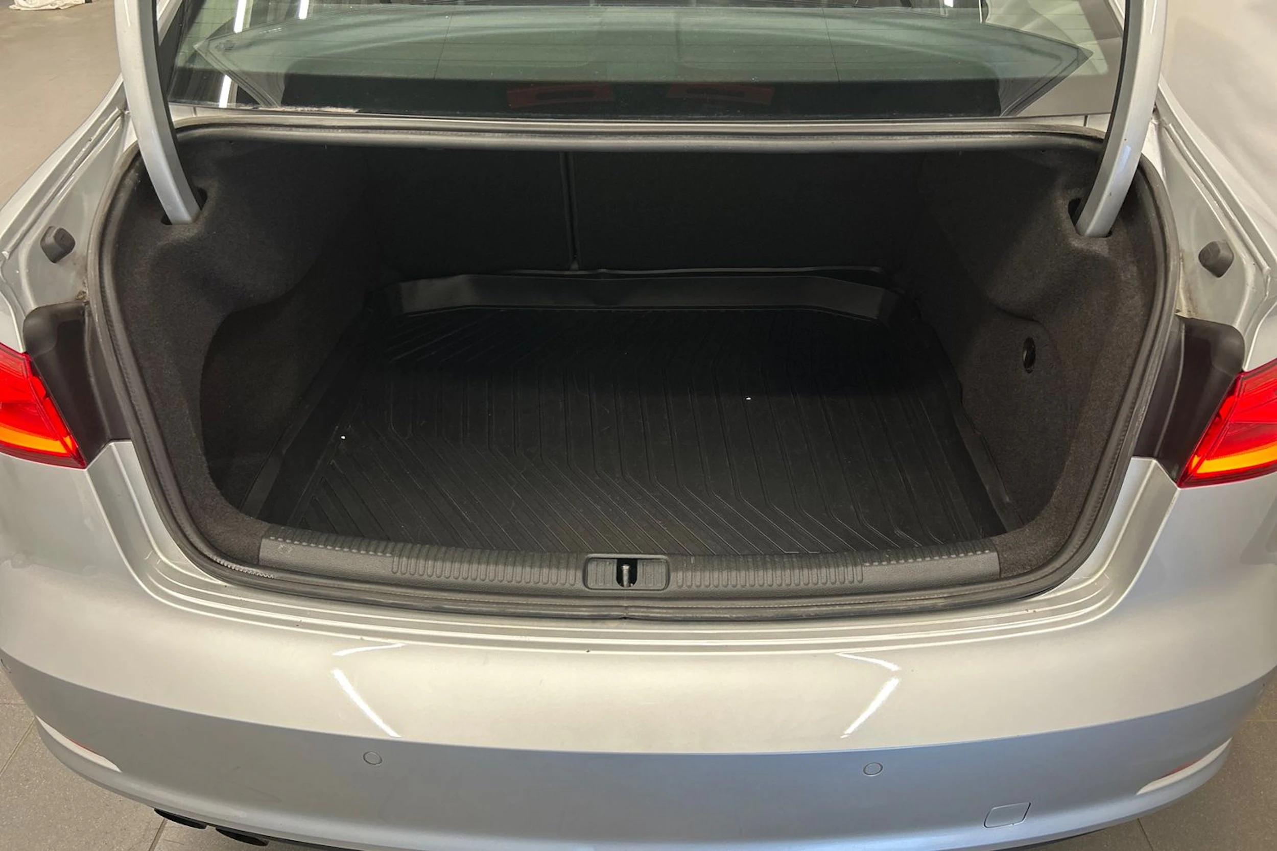 hopea Audi A3 2014 kuva 13.