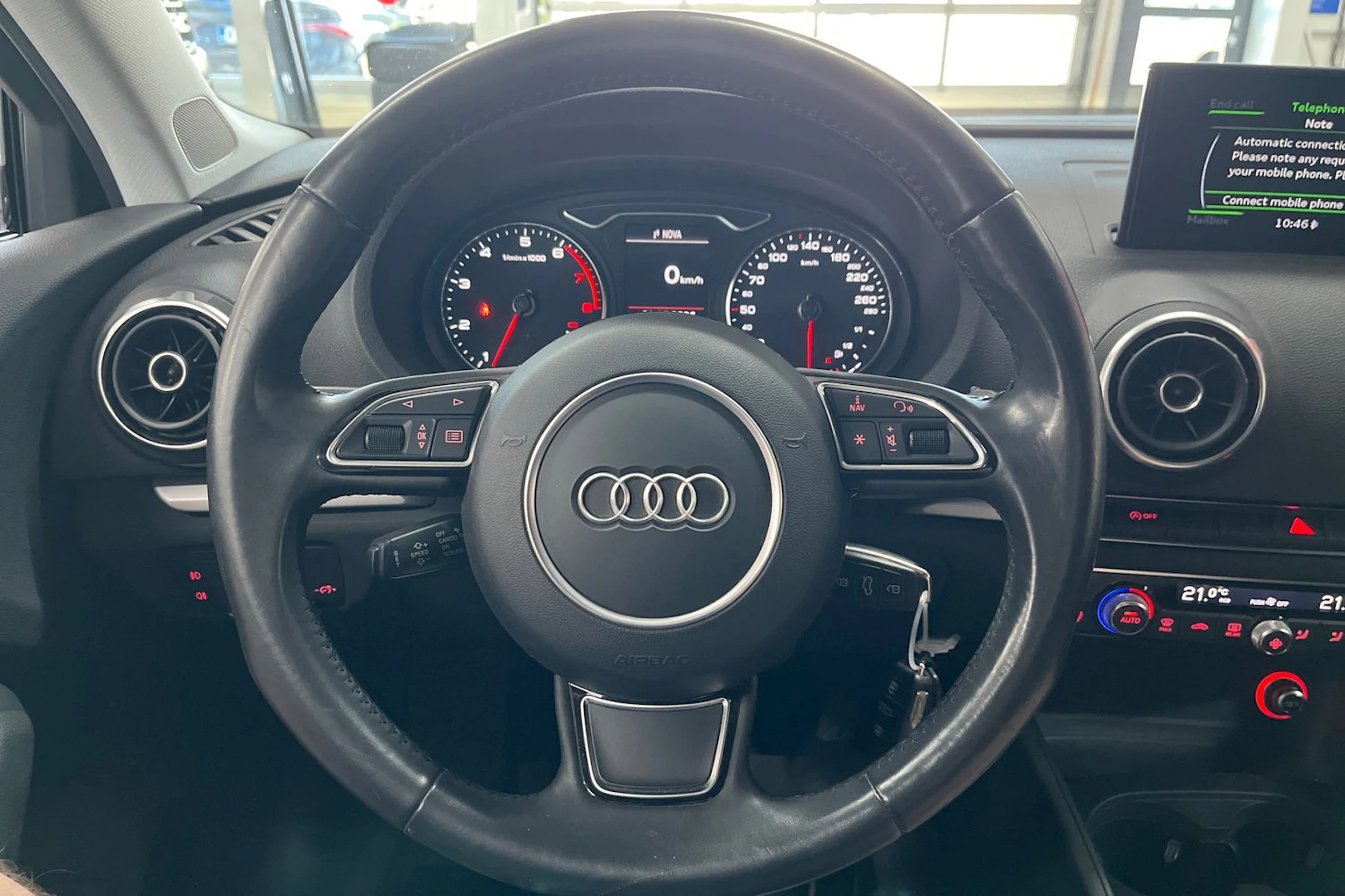 Valkoinen Audi A3 2014 kuva 16.