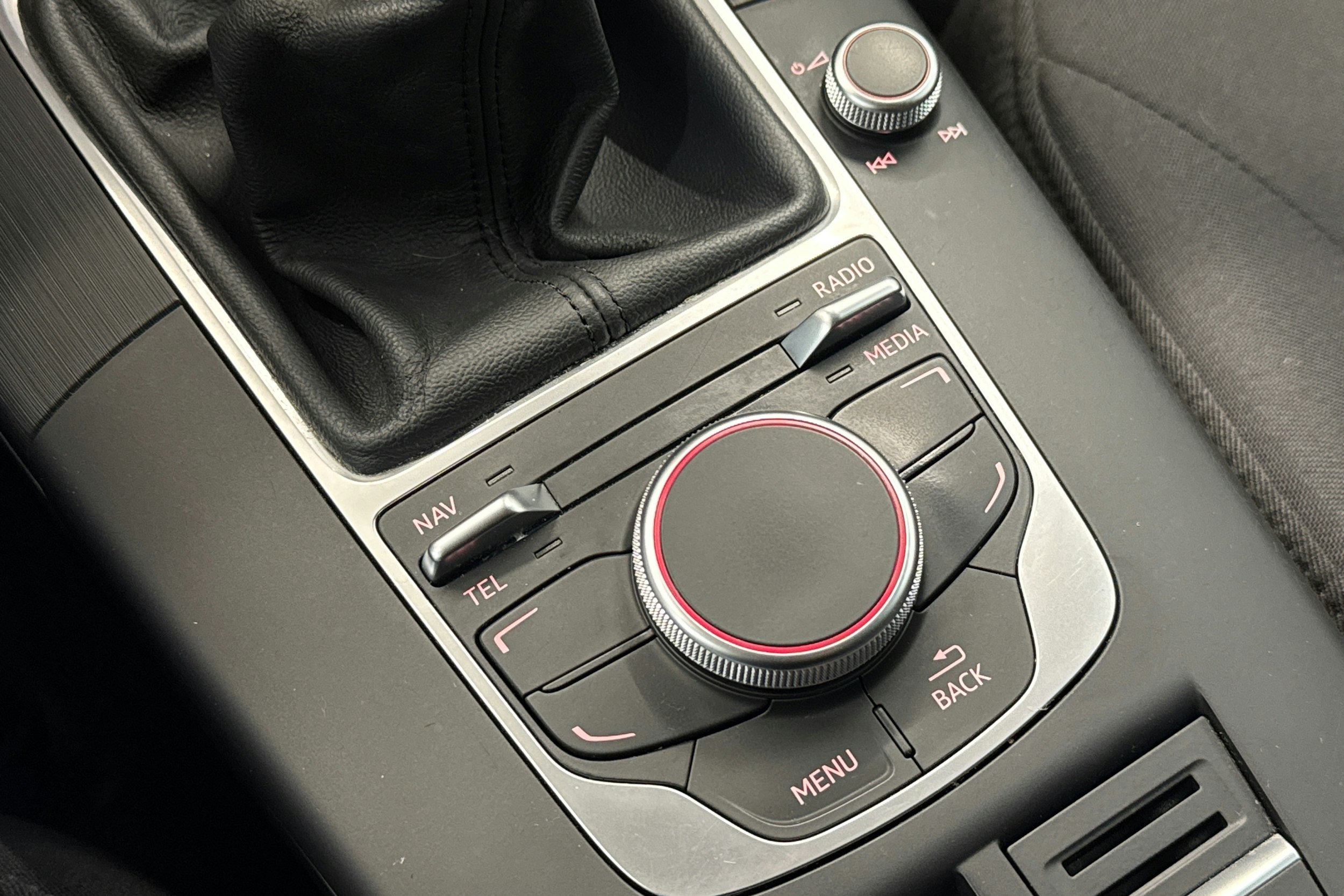 musta Audi A3 2015 kuva 18.