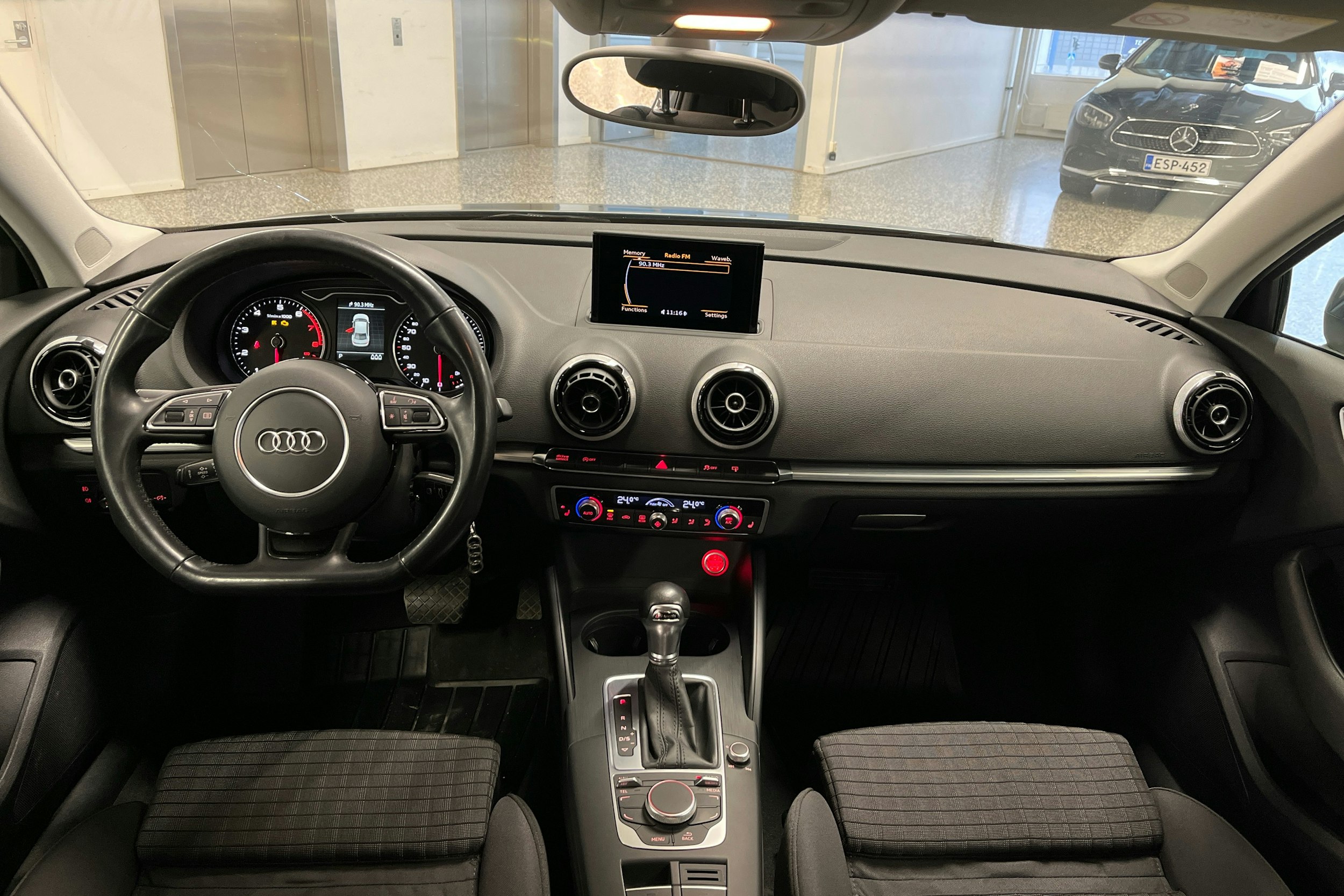 harmaa Audi A3 2014 kuva 7.