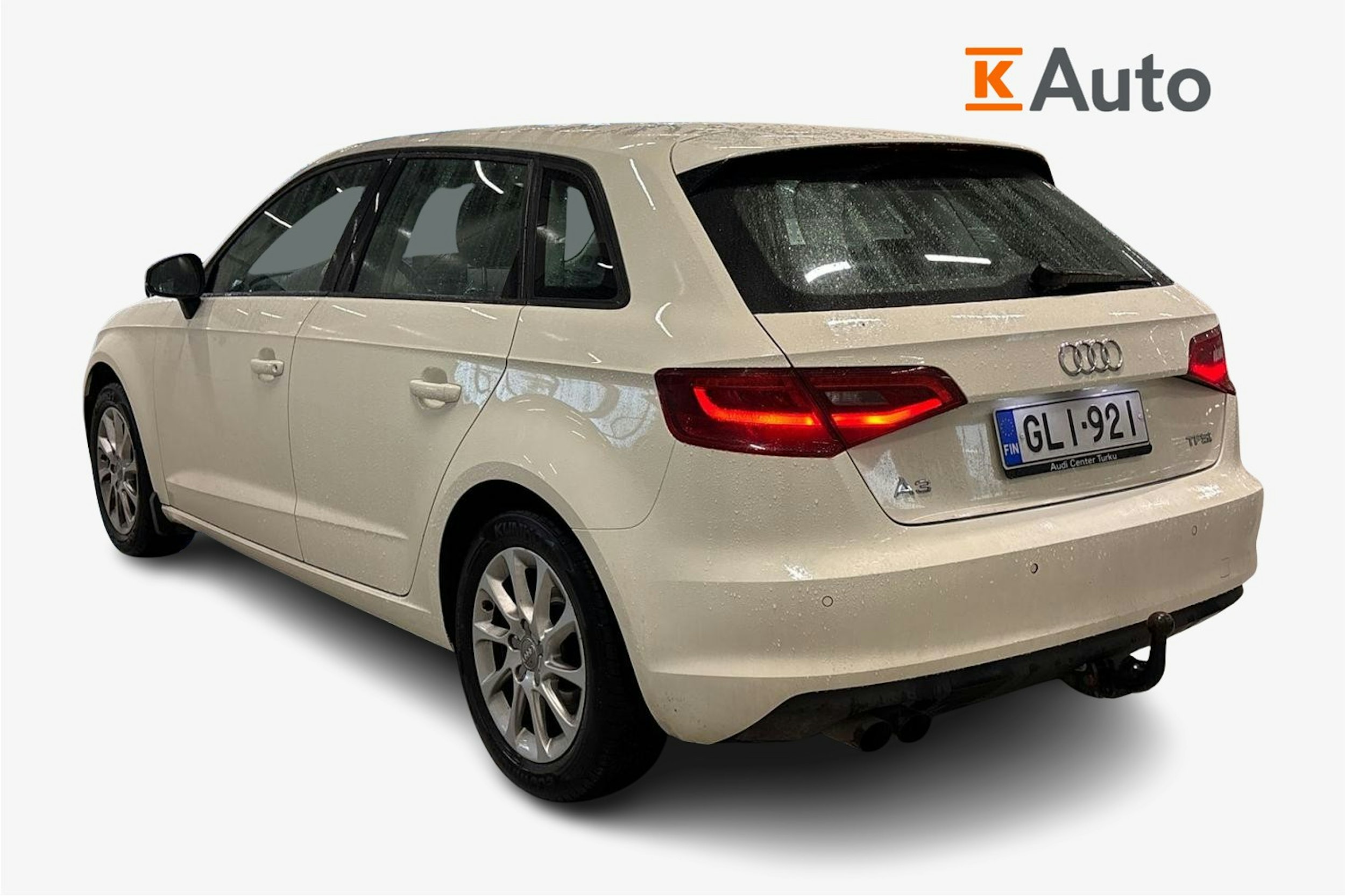 valkoinen Audi A3 2014 kuva 2.