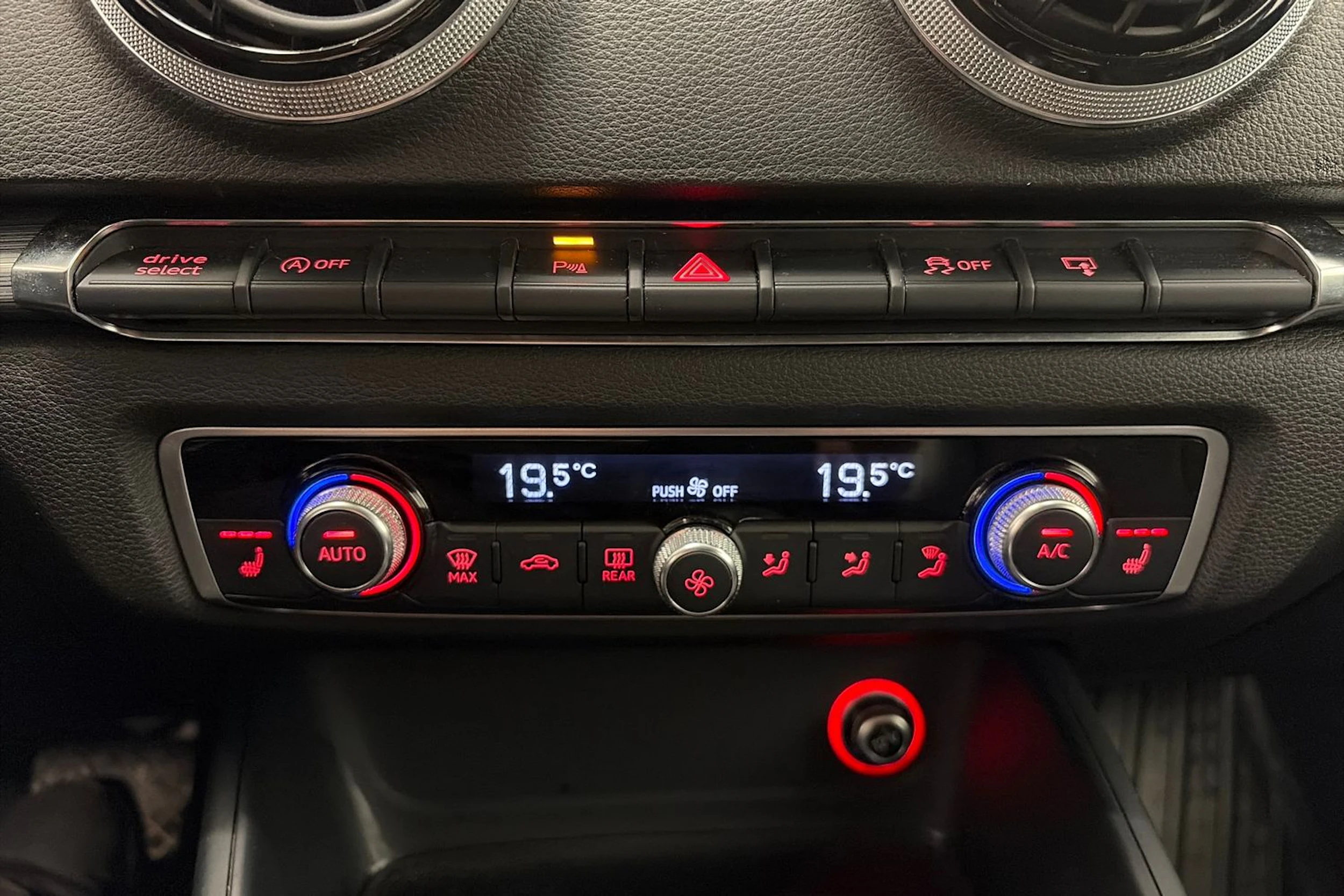 musta Audi A3 2014 kuva 25.