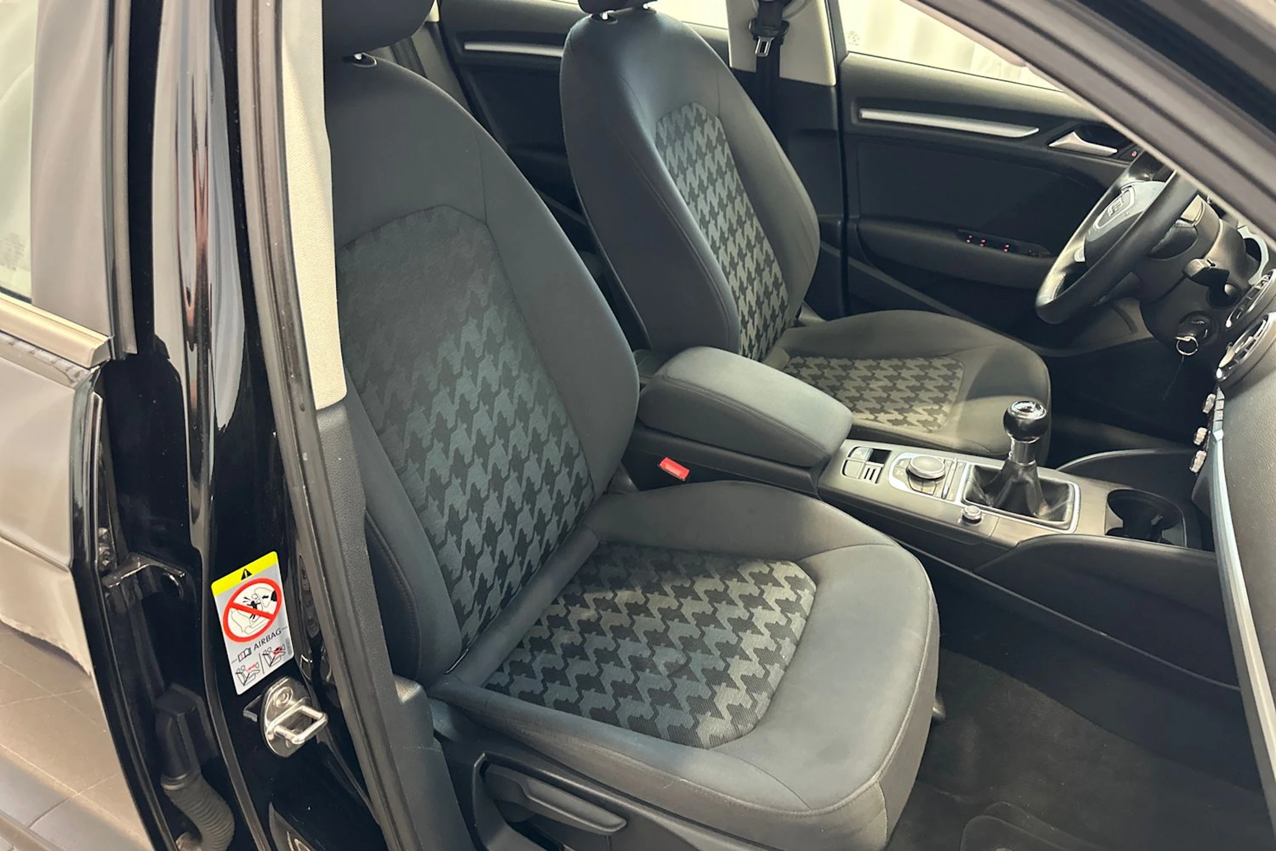 musta Audi A3 2014 kuva 12.
