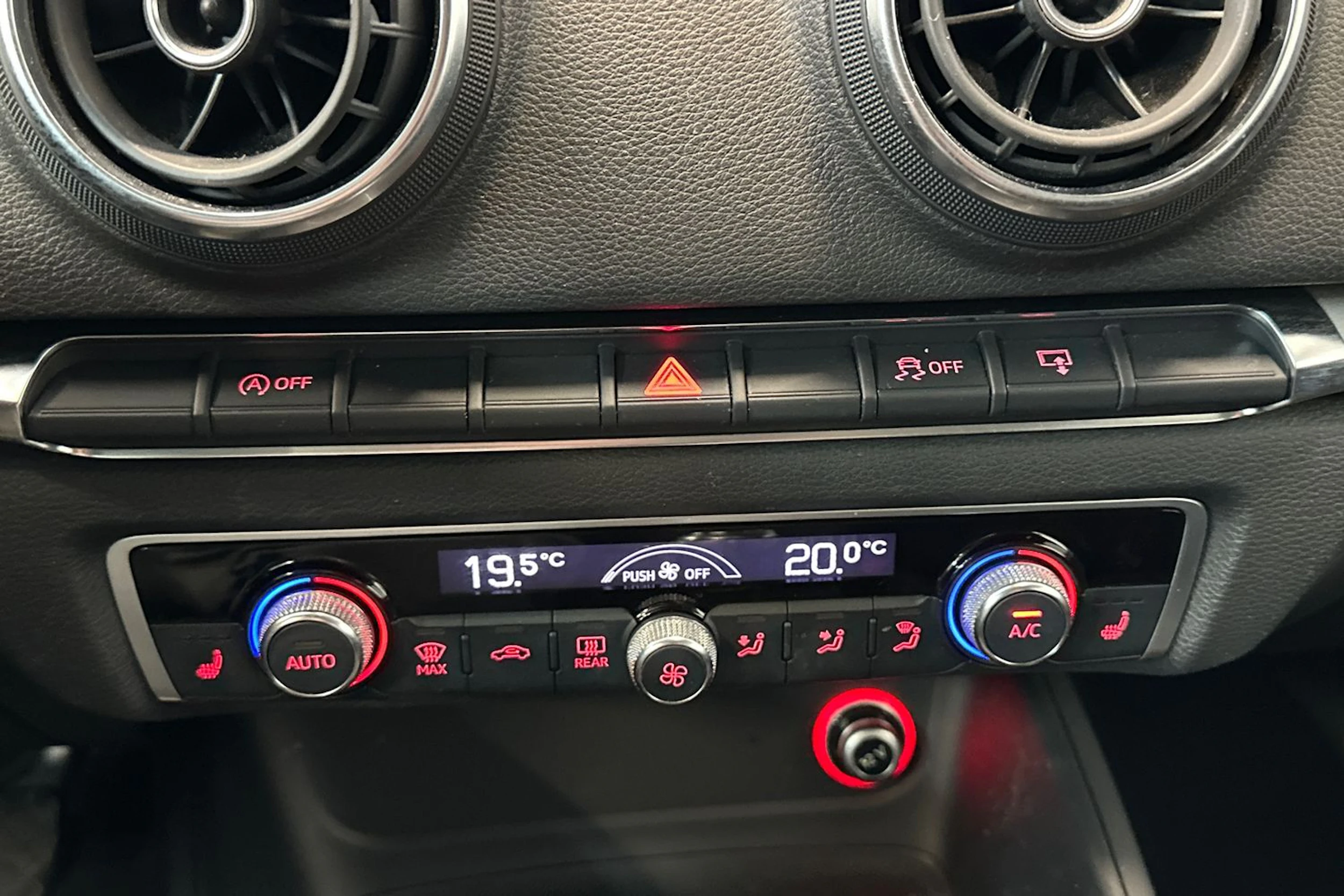 musta Audi A3 2014 kuva 19.