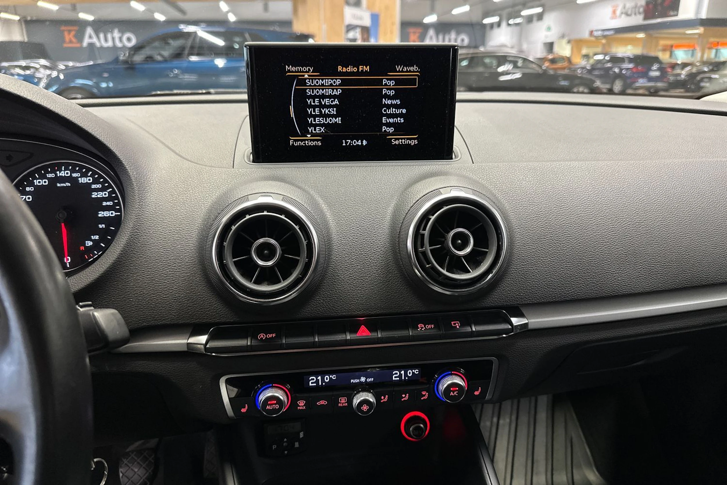 musta Audi A3 2014 kuva 11.