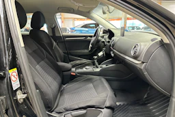 musta Audi A3 2014 kuva 16.