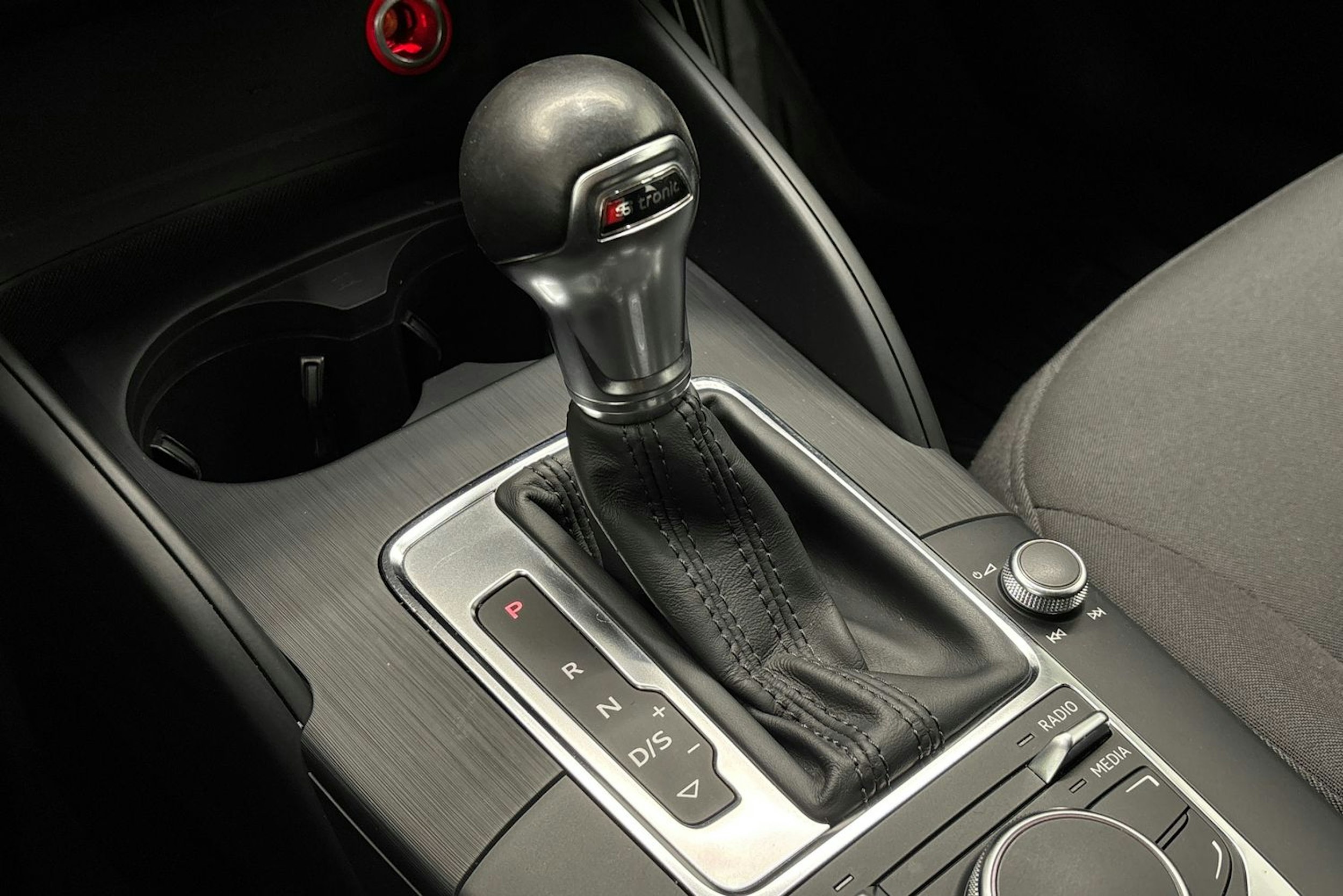 musta Audi A3 2014 kuva 21.