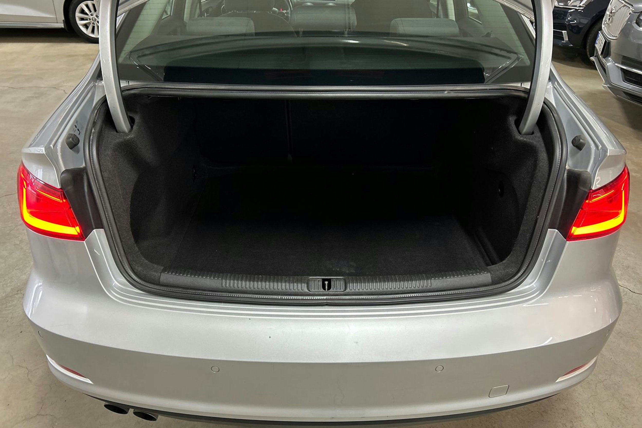 Hopea Audi A3 2014 kuva 14.