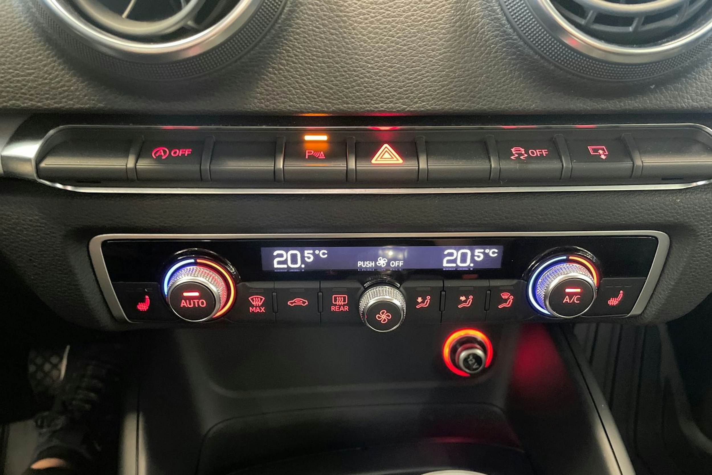 met. harmaa Audi A3 2014 kuva 25.