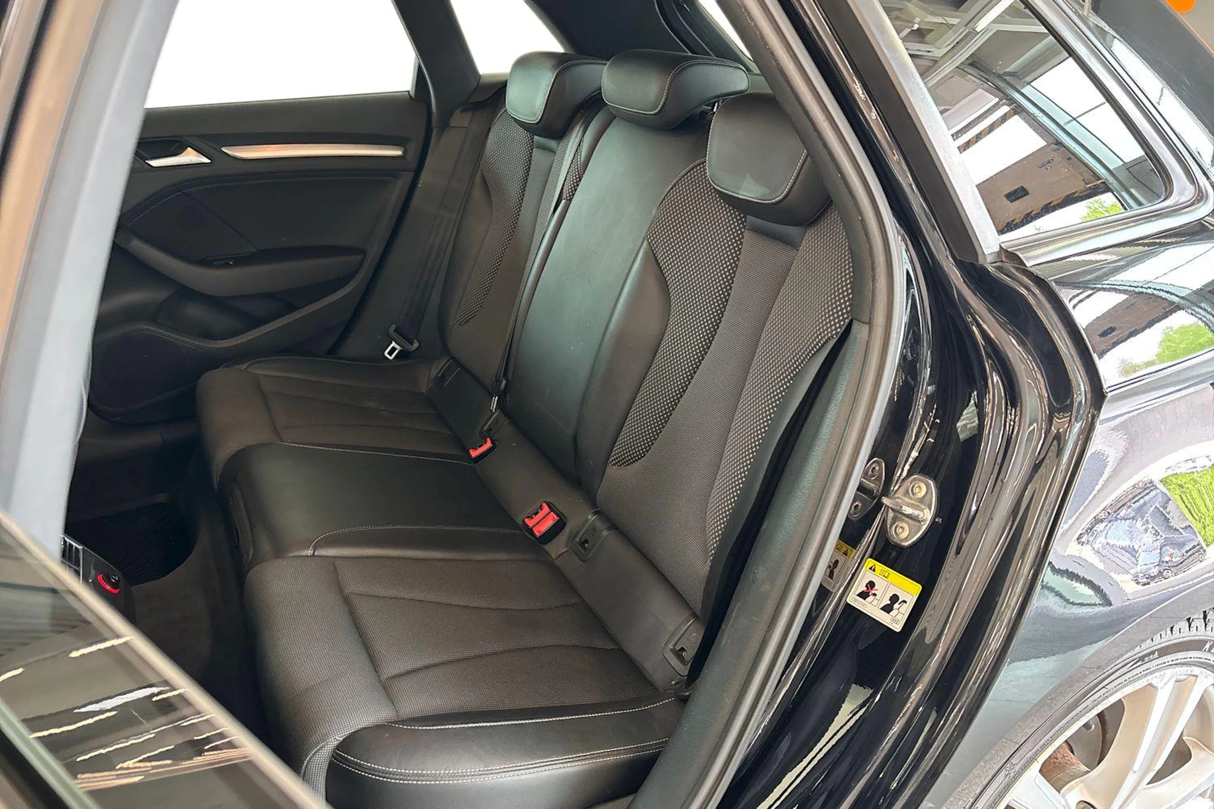 Musta Audi A3 2014 kuva 8.