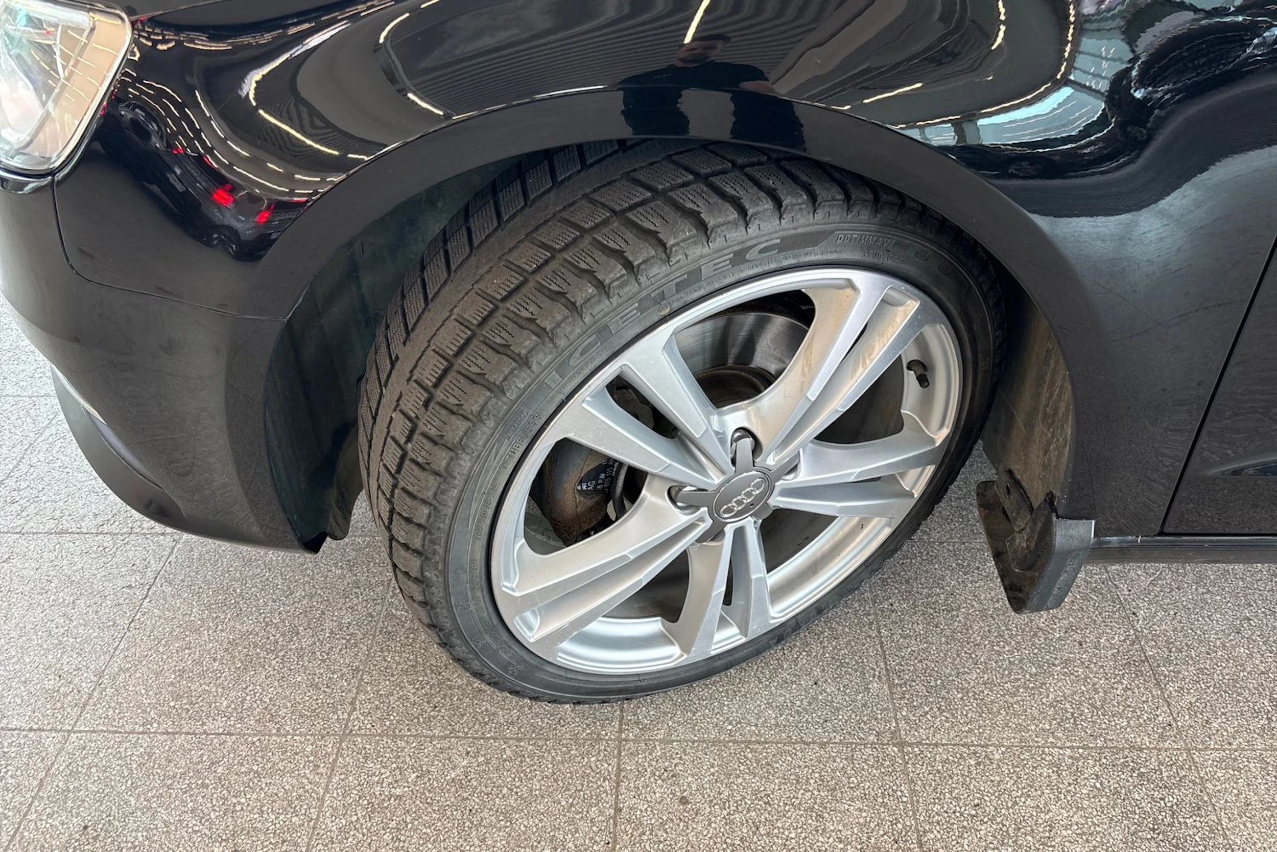 Musta Audi A3 2014 kuva 10.