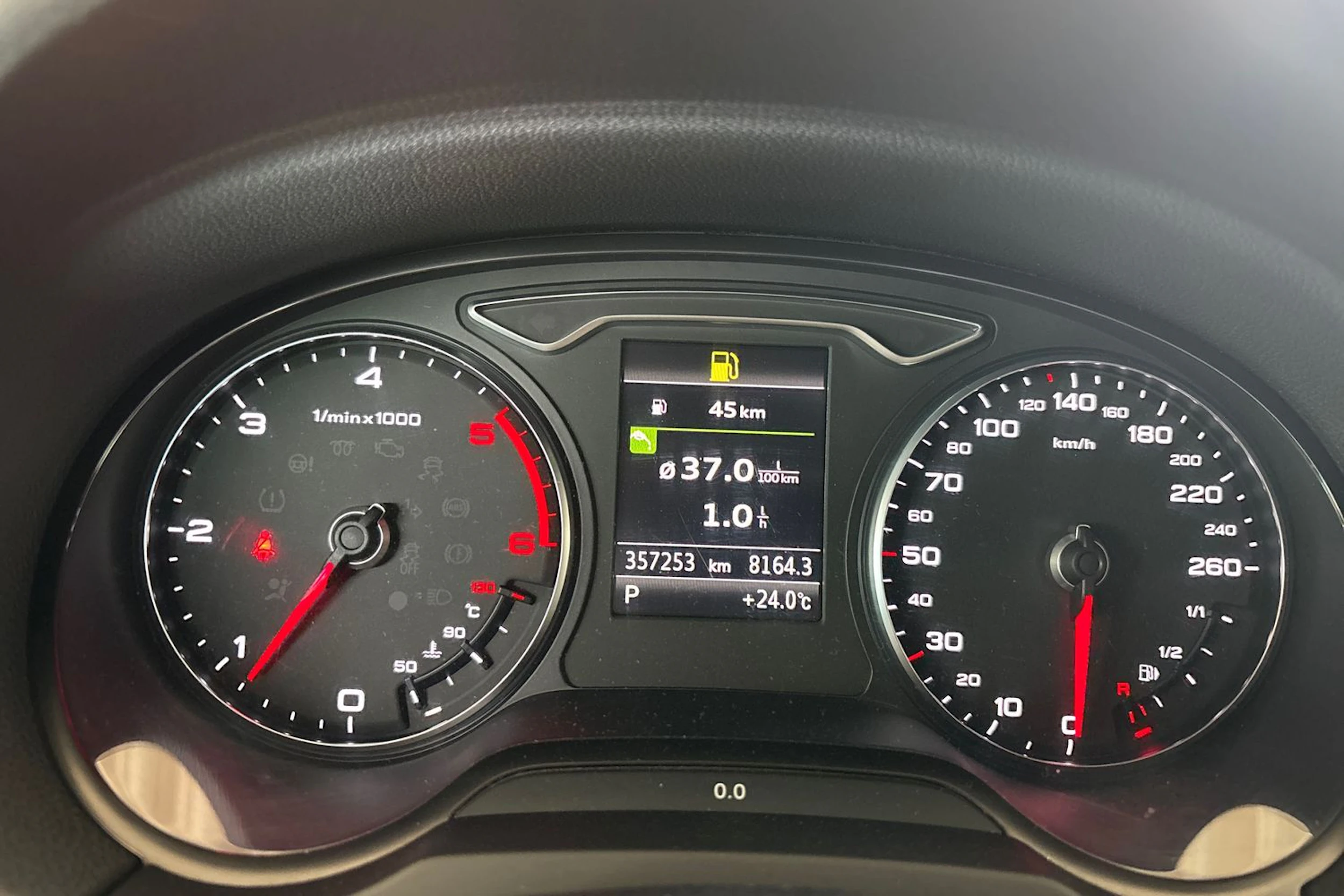 Musta Audi A3 2014 kuva 11.