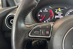 Musta Audi A3 2014 kuva 12.