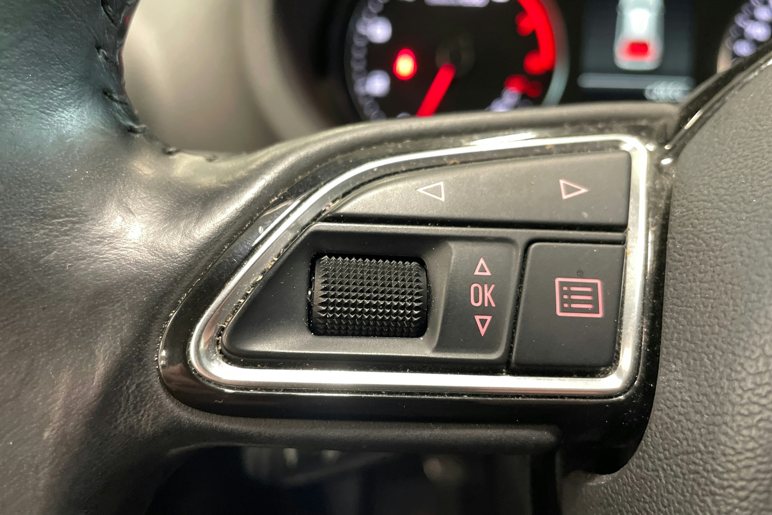 valkoinen Audi A3 2014 kuva 17.