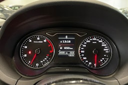 valkoinen Audi A3 2014 kuva 19.