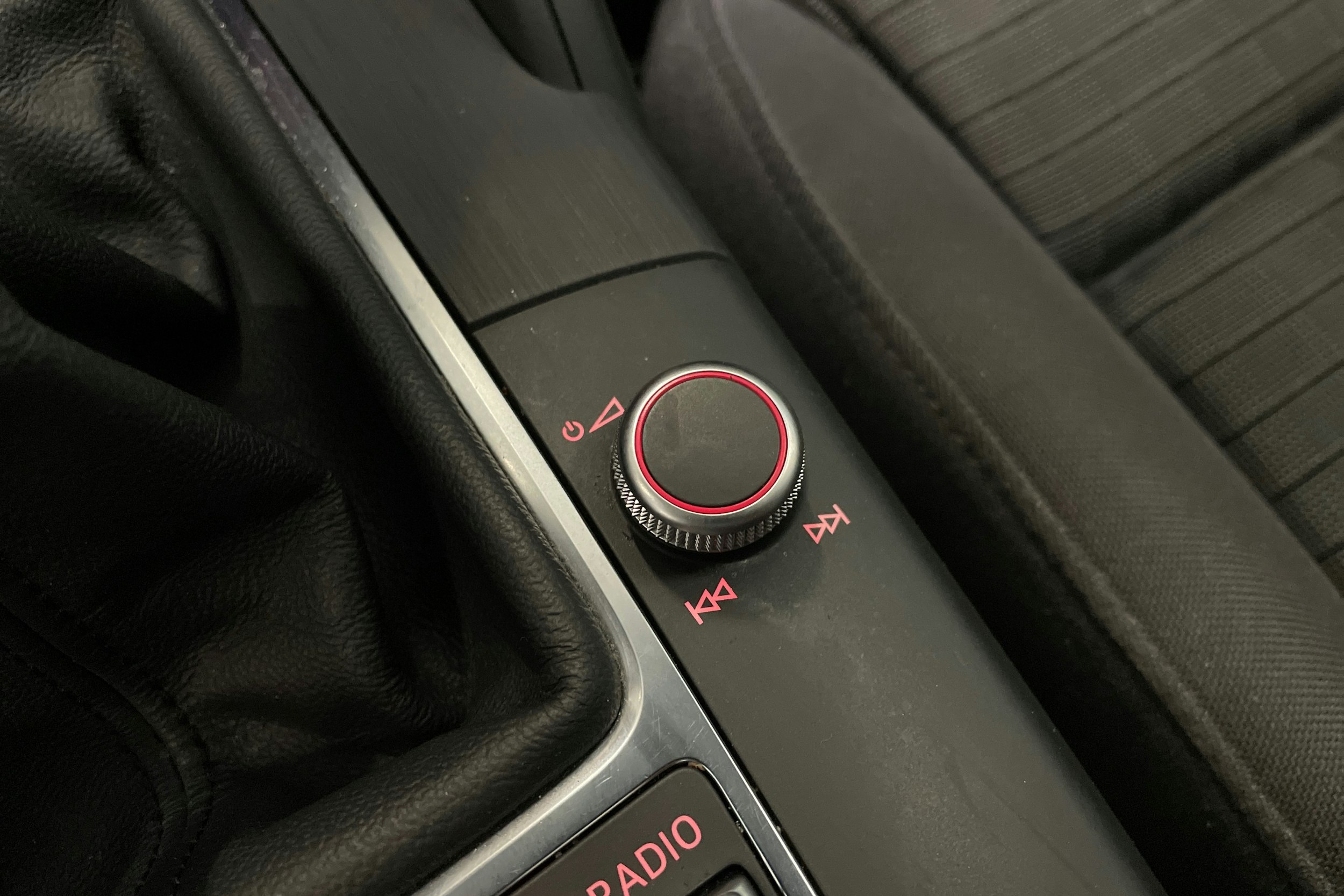 valkoinen Audi A3 2014 kuva 29.