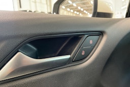 valkoinen Audi A3 2014 kuva 31.