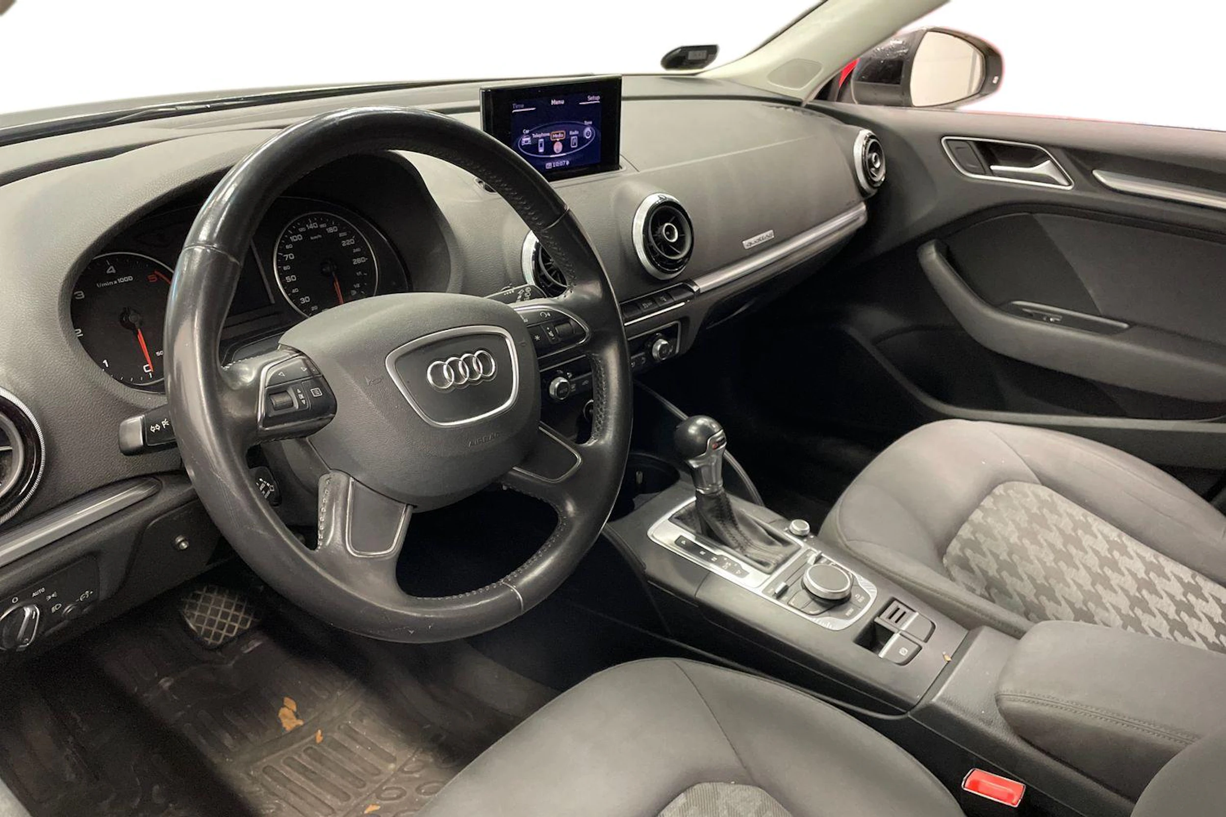 Musta Audi A3 2014 kuva 3.