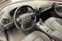 Musta Audi A3 2014 kuva 6.