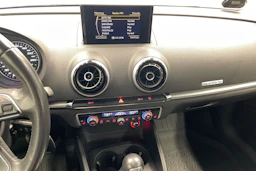 Musta Audi A3 2014 kuva 14.