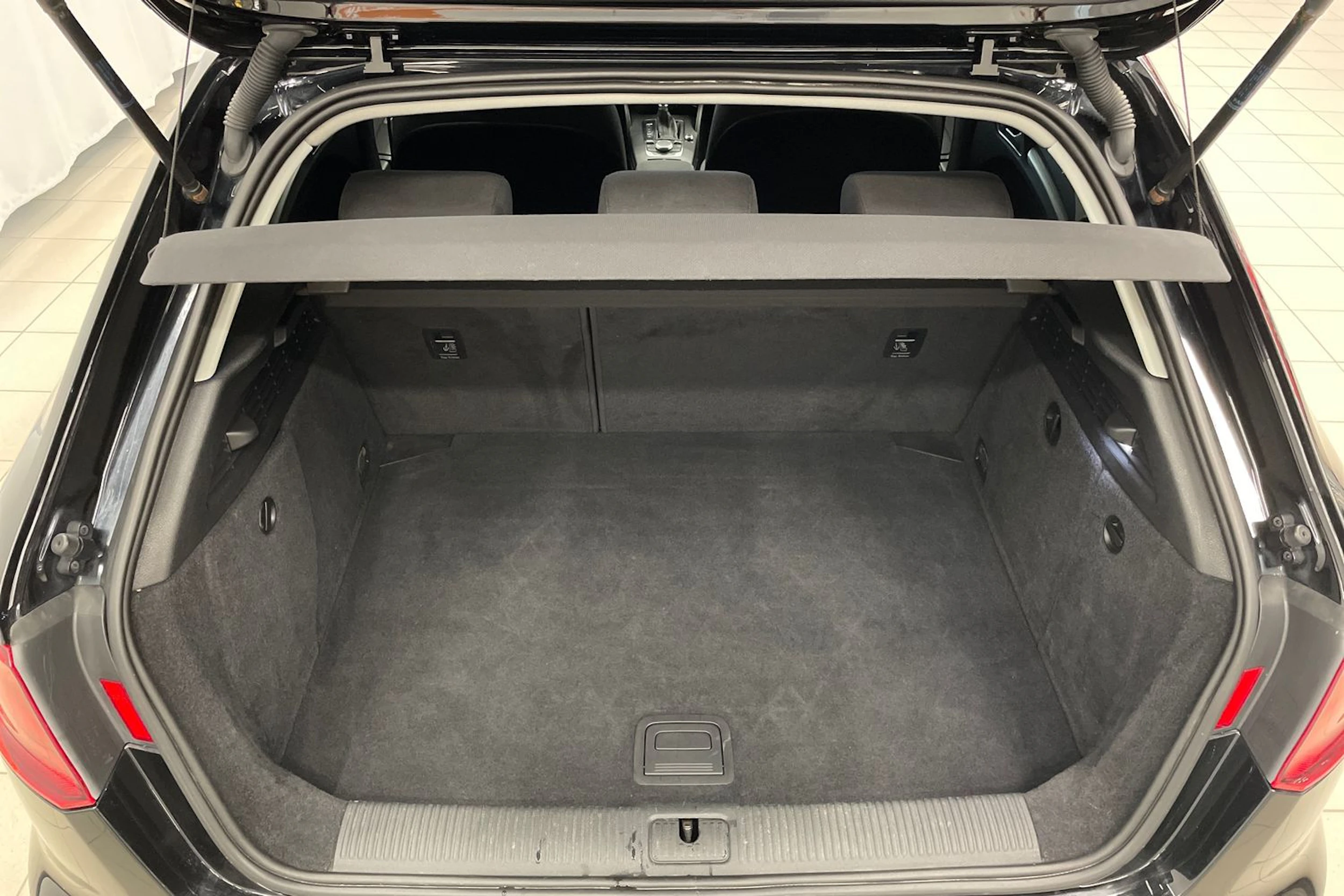 Musta Audi A3 2014 kuva 15.