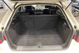 valkoinen Audi A3 2014 kuva 14.