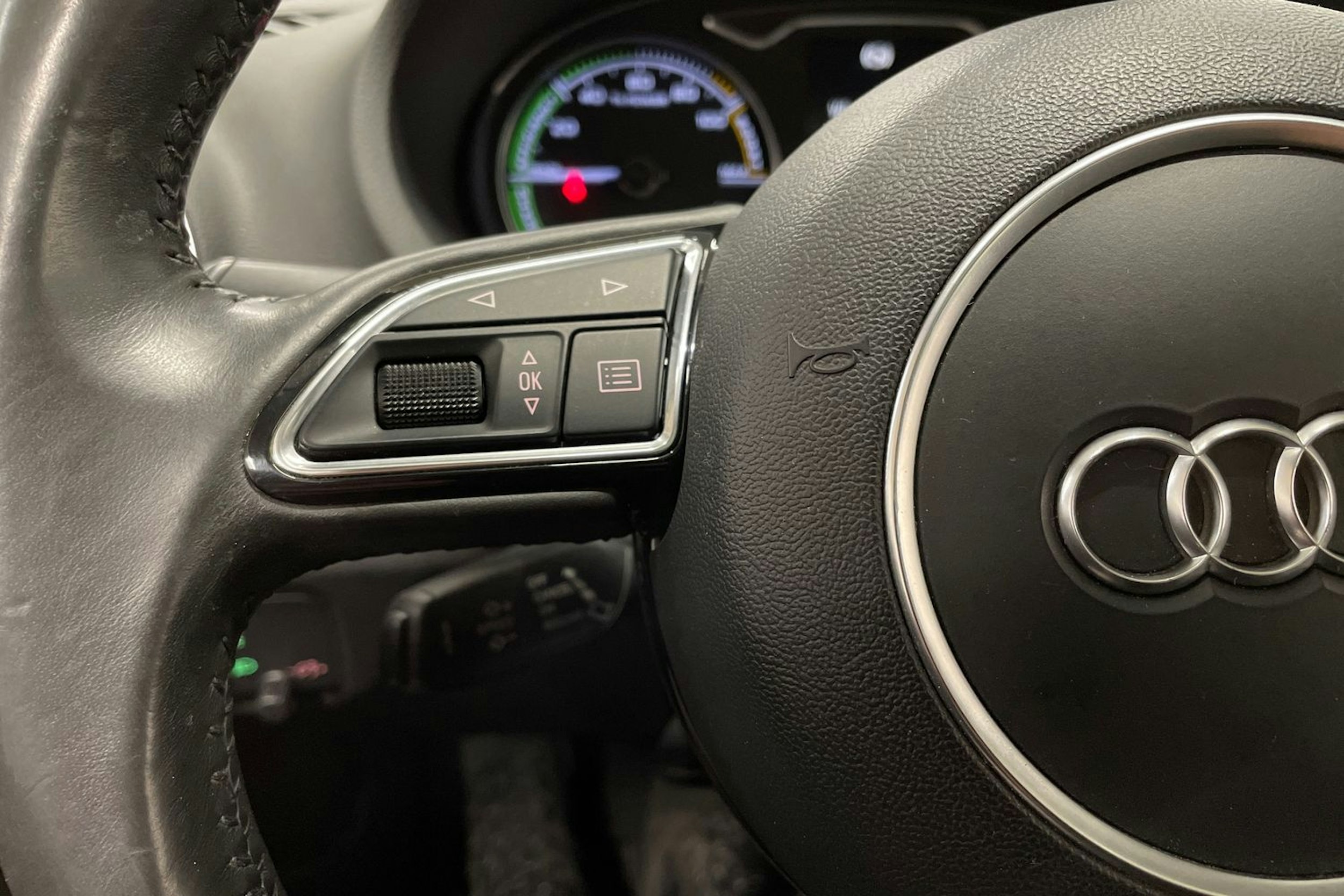 valkoinen Audi A3 2014 kuva 24.