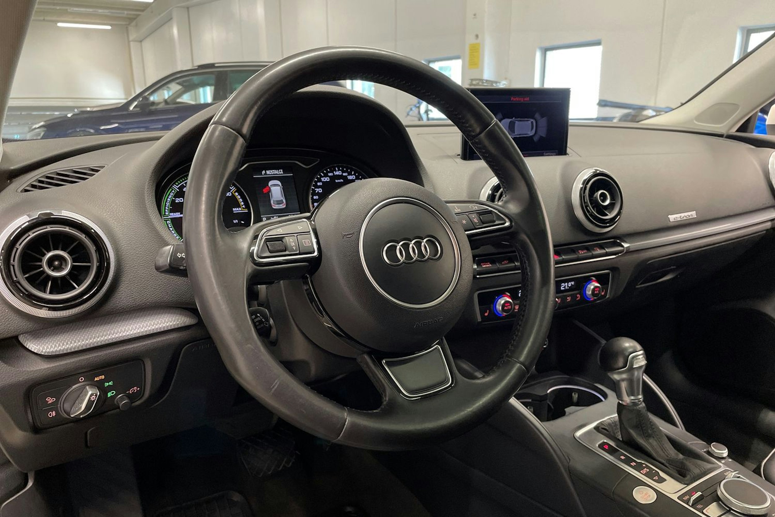 valkoinen Audi A3 2014 kuva 26.