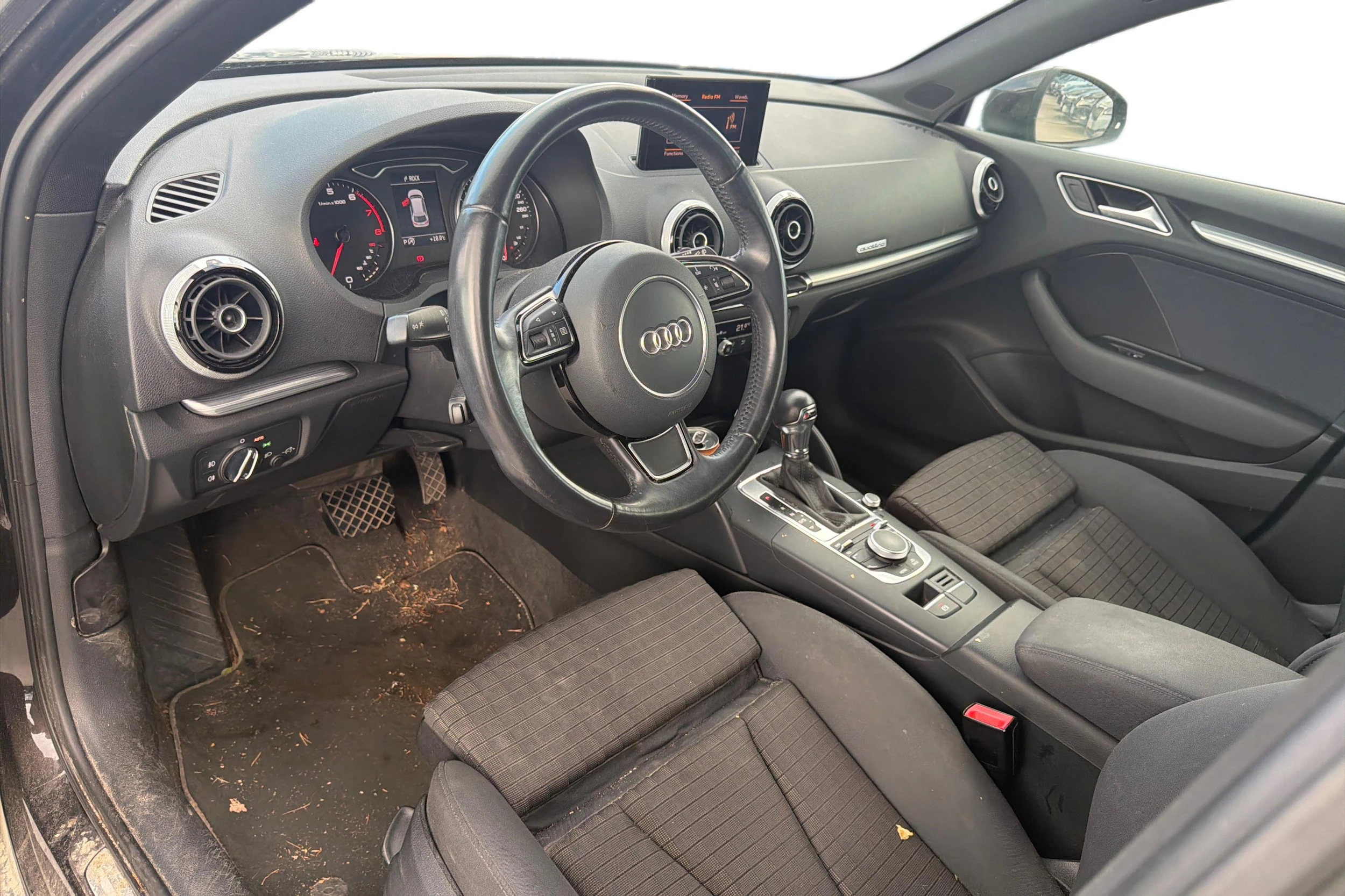ruskea (beige) Audi A3 2014 kuva 3.