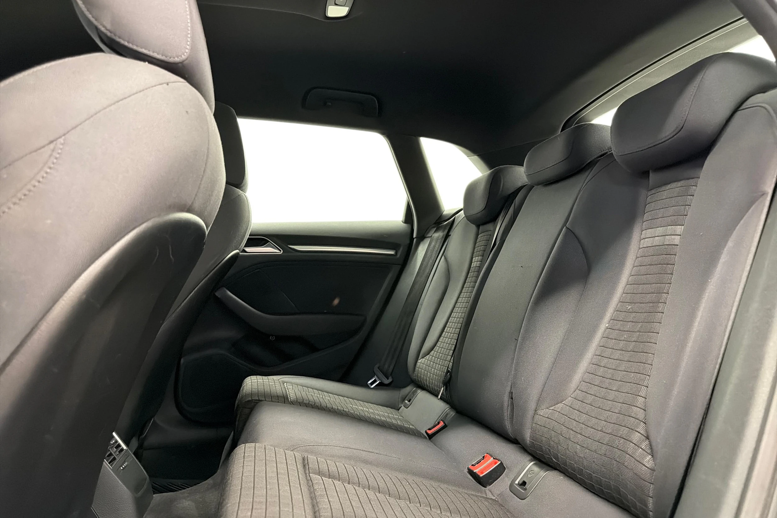 ruskea (beige) Audi A3 2014 kuva 8.