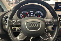 Sininen Audi A3 2014 kuva 20.