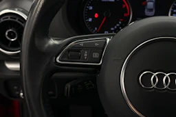 punainen Audi A3 2014 kuva 12.