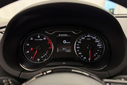 punainen Audi A3 2014 kuva 15.