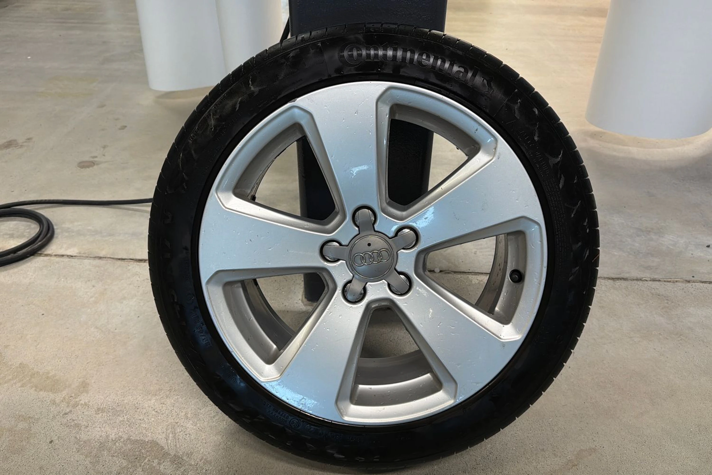 punainen Audi A3 2014 kuva 20.