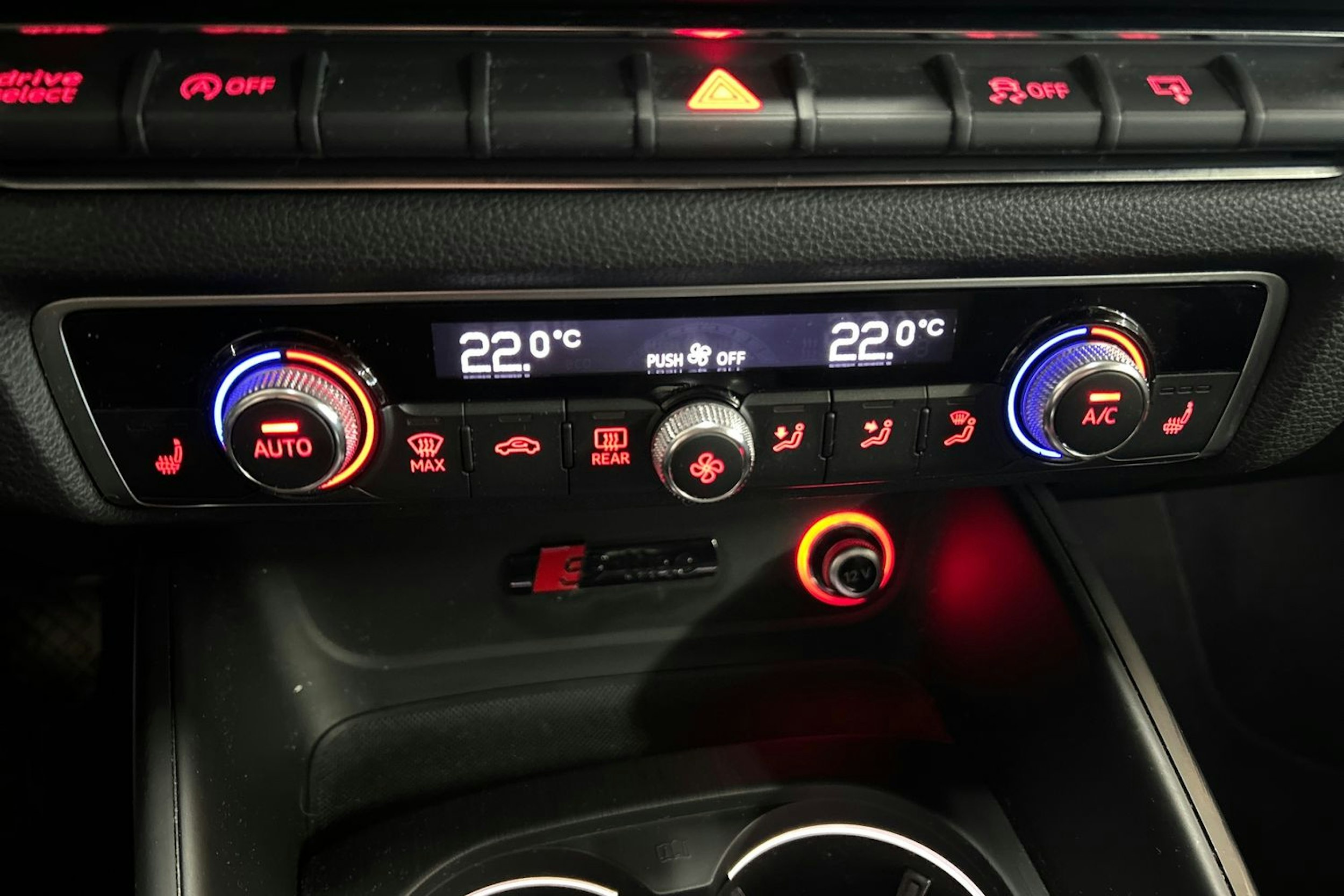 musta Audi A3 2014 kuva 19.