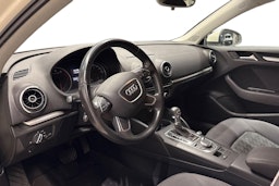 valkoinen Audi A3 2014 kuva 3.