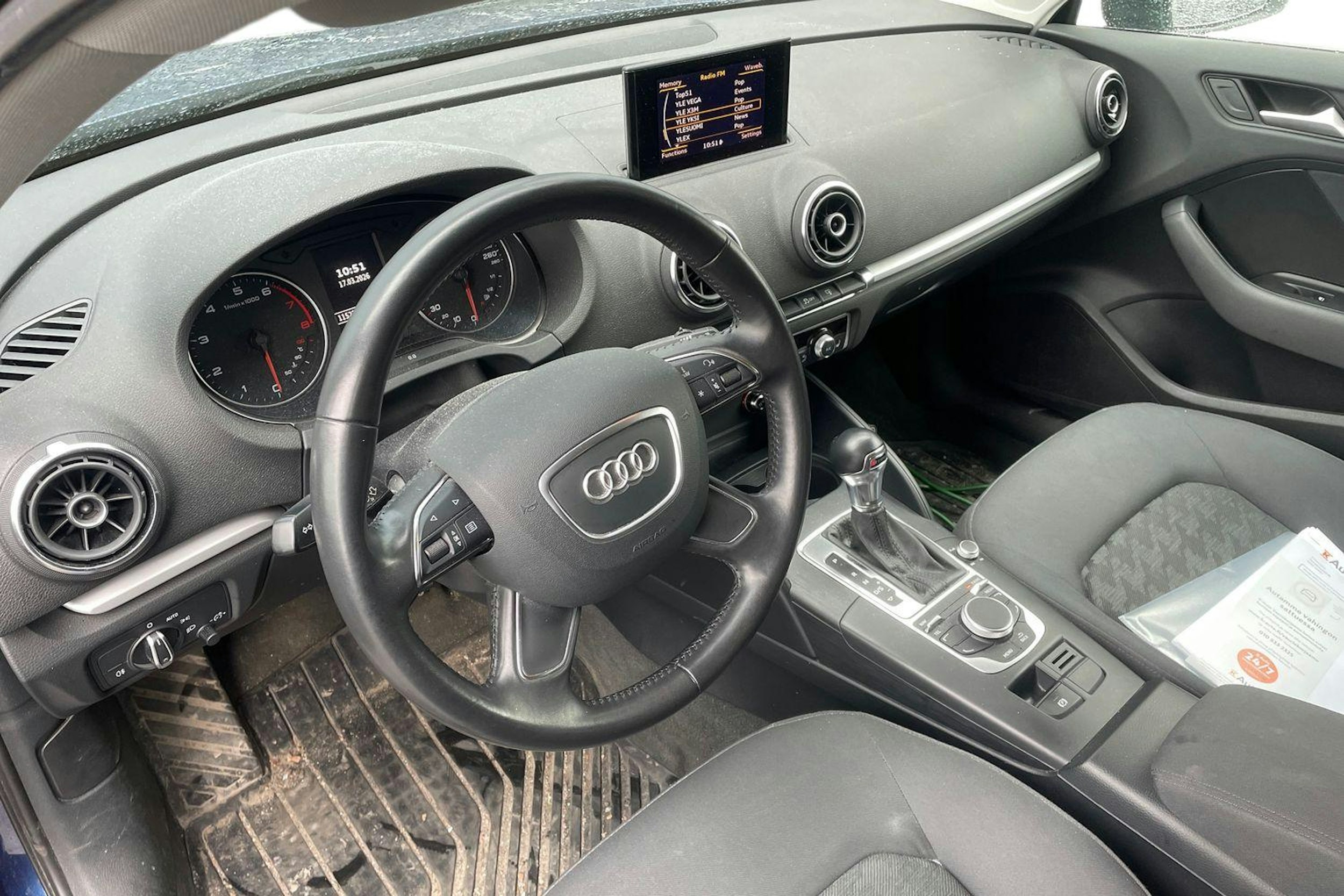 sininen Audi A3 2014 kuva 3.
