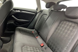 Valkoinen Audi A3 2014 kuva 10.