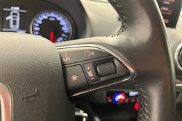 Valkoinen Audi A3 2014 kuva 18.