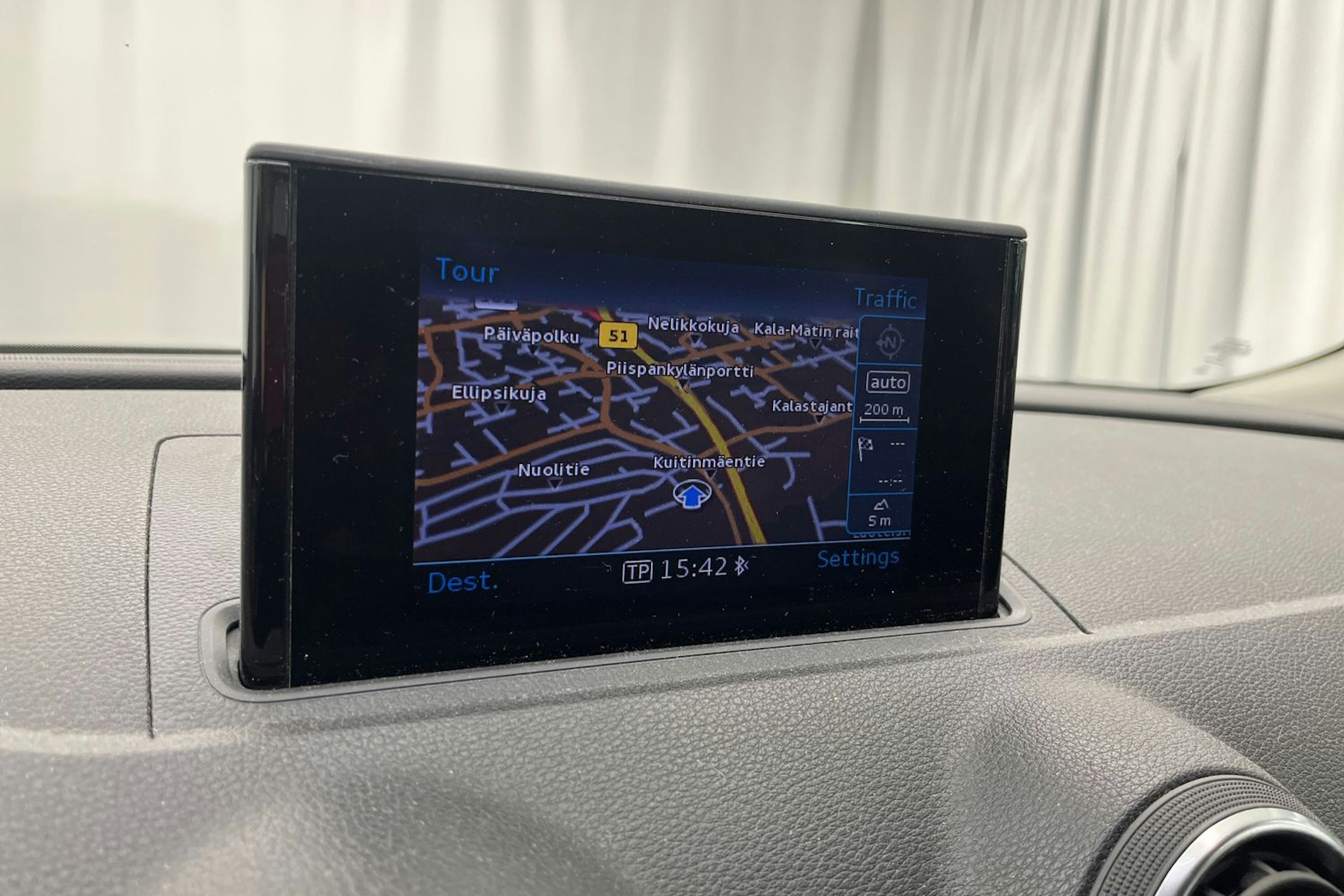 Valkoinen Audi A3 2014 kuva 22.