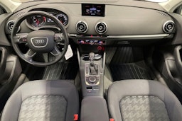 harmaa Audi A3 2014 kuva 36.
