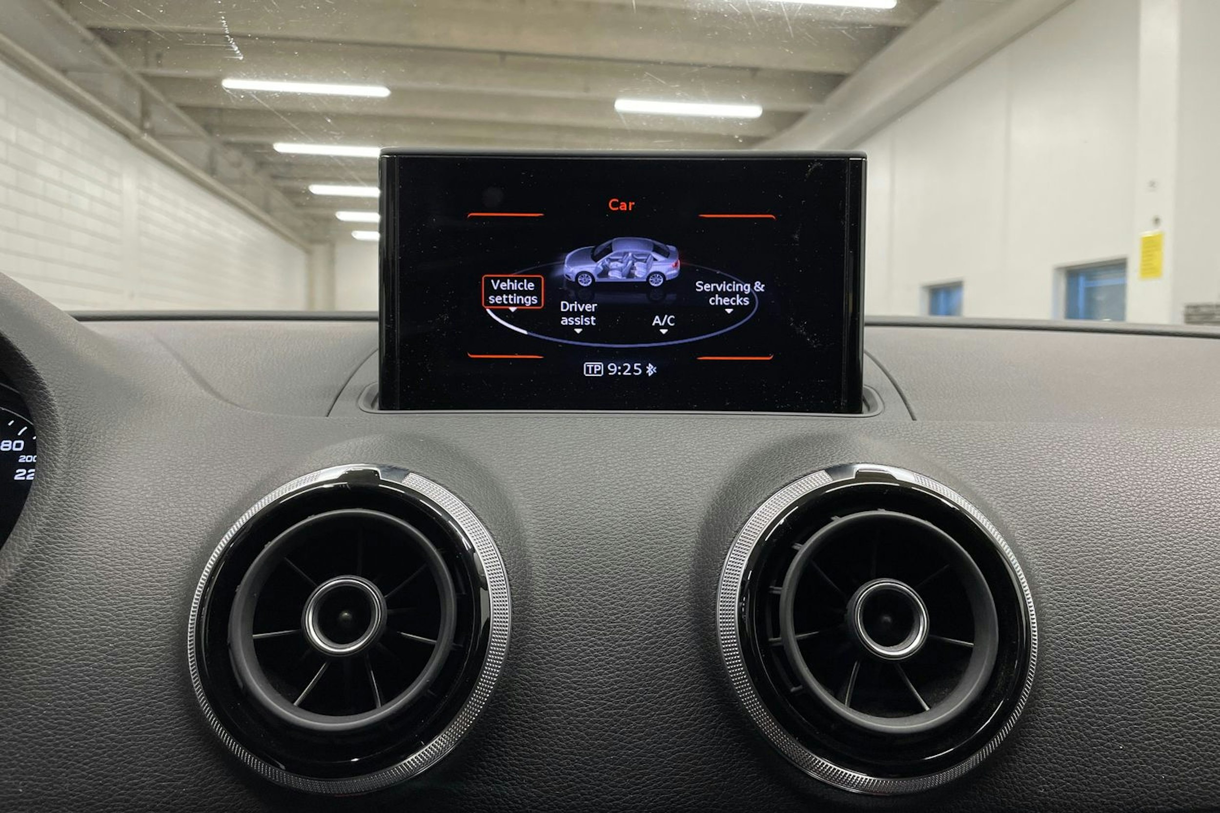 harmaa Audi A3 2014 kuva 45.