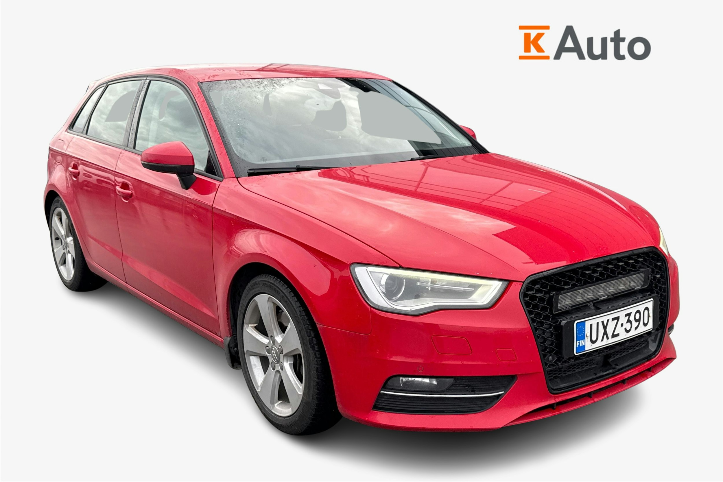Punainen Audi A3 2014 kuva 1.