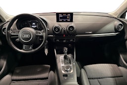 Punainen Audi A3 2014 kuva 9.