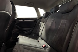 Punainen Audi A3 2014 kuva 10.