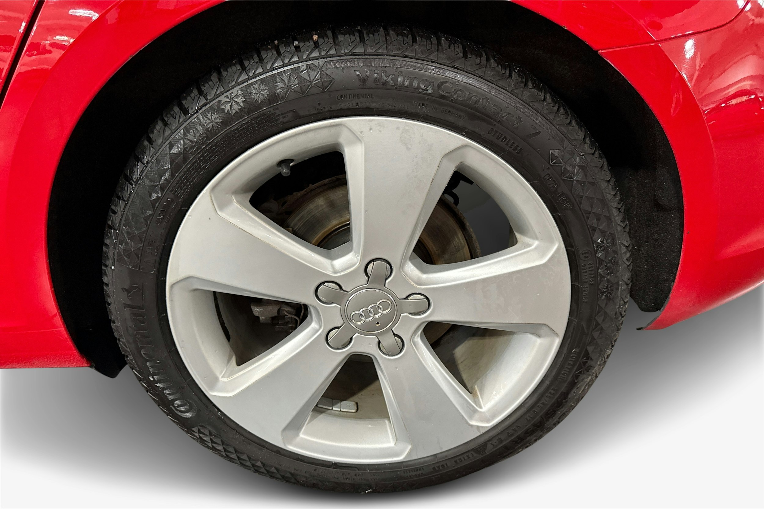 Punainen Audi A3 2014 kuva 11.