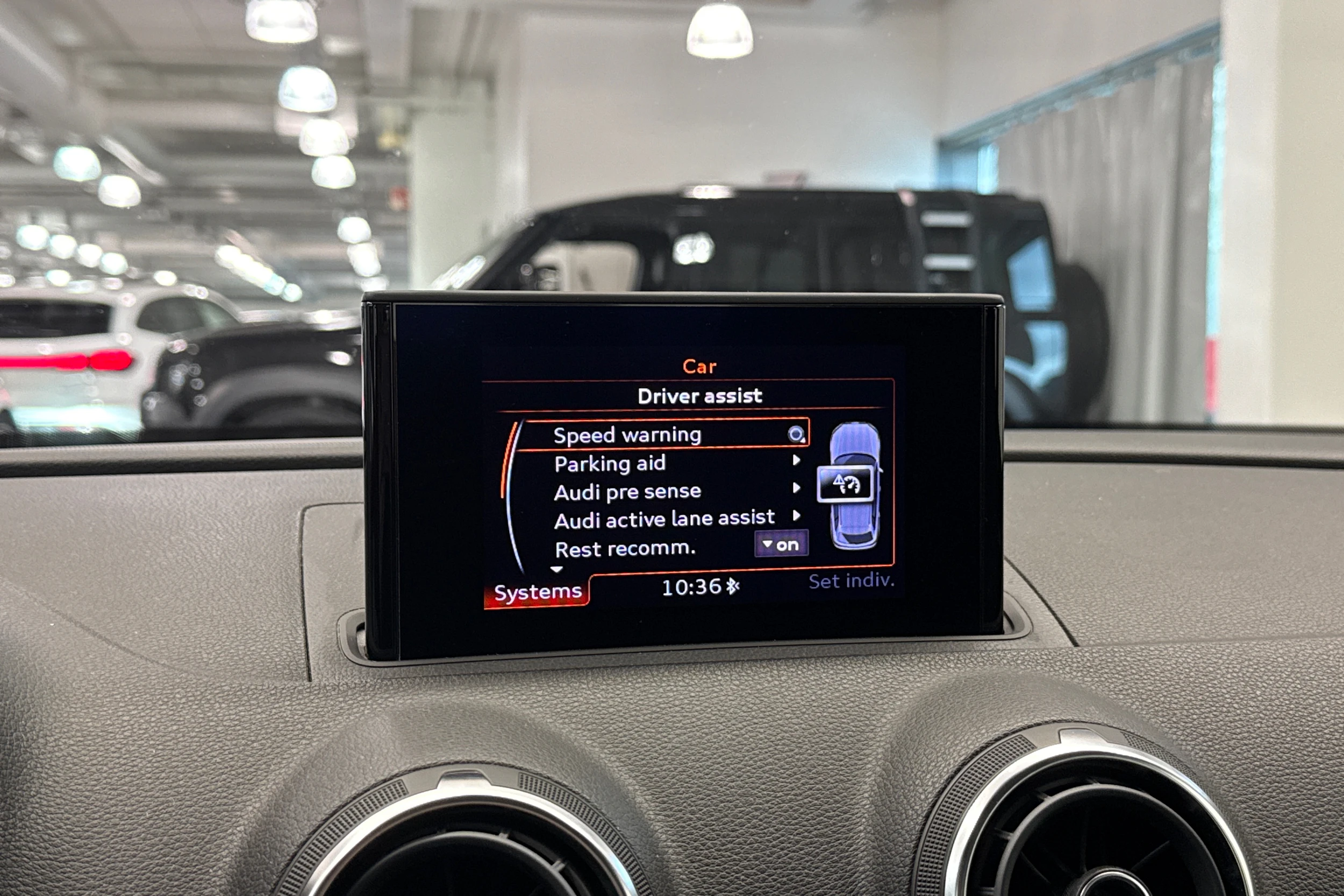 Punainen Audi A3 2014 kuva 30.